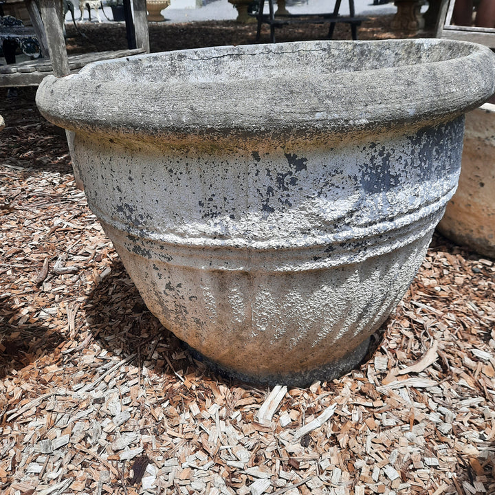 Vintage Pot 0187