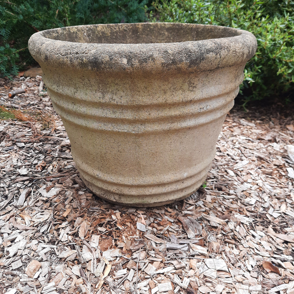 Vintage Pot 0182