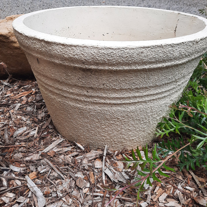 Vintage Pot 0180