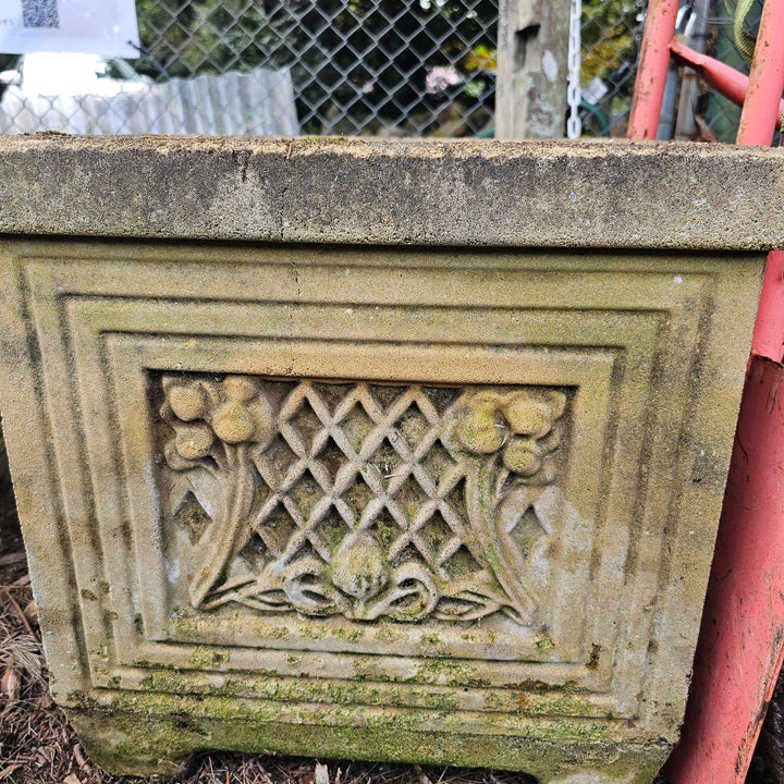 Vintage Pot 0235