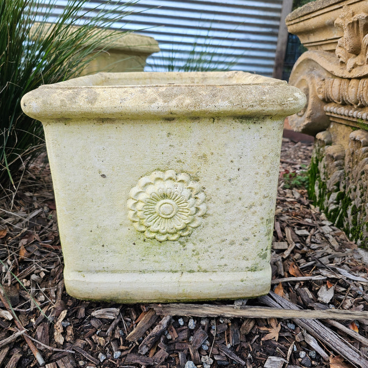 Vintage Pot 0206