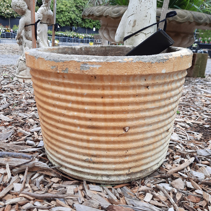 Vintage Pot 0004